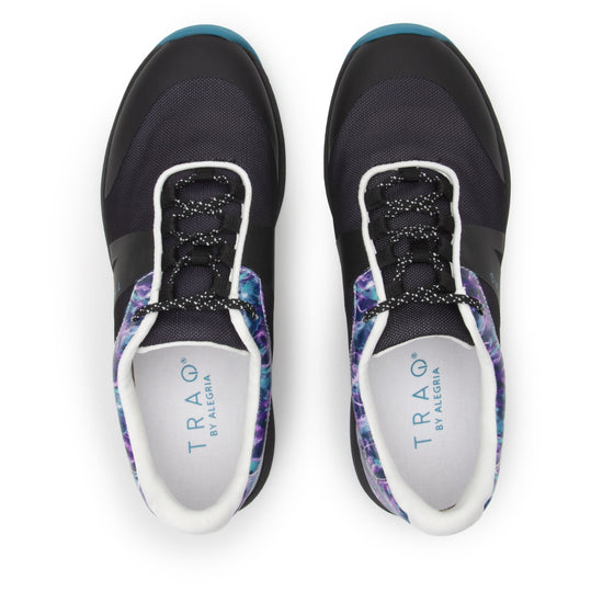 Intent Frequencies lace up smart shoes with Q-Chip™ technology. INT-5466-S5