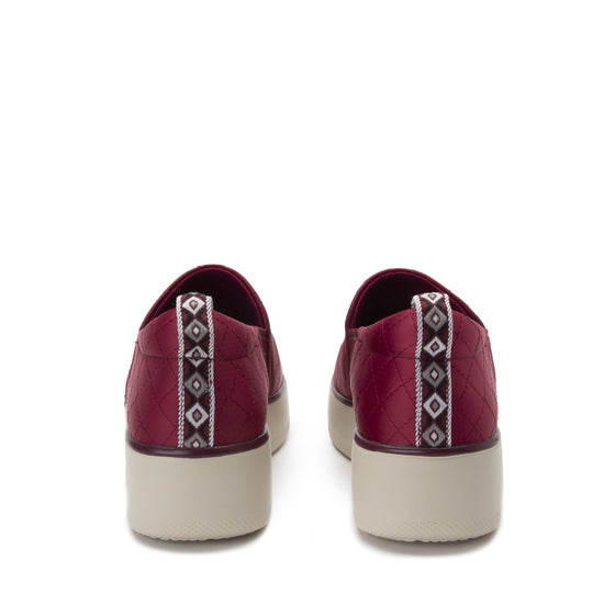 Mindy Marooned quilted slip on style smart shoes with Q-Chip™ technology. MIN-5602_S5