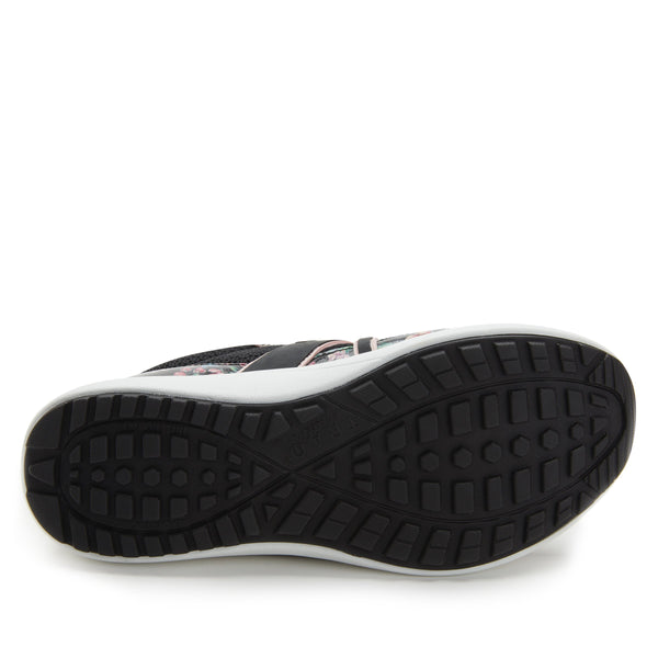 Qarma 2 Wonderland Sneaker – TRAQ by Alegria