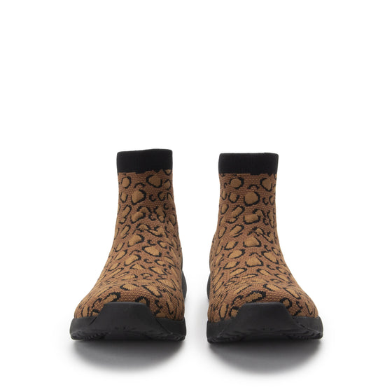 Qirkie Leopard smart shoes with Q-Chip™ technology. QIR-5210_S7