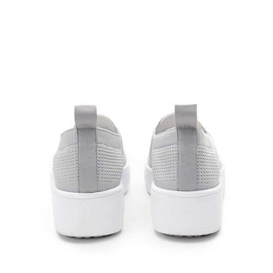 Qaravan slip on style smart shoes with Q-Chip™ technology. QRV-5030_S4