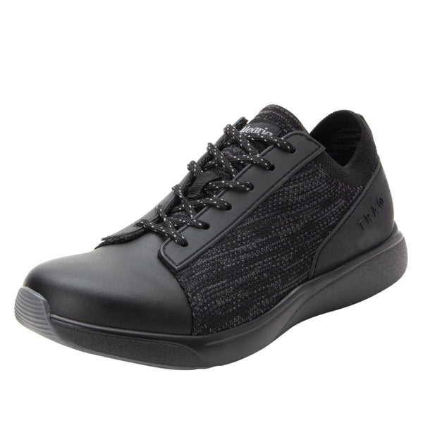 QEST BLACK – TRAQ by Alegria