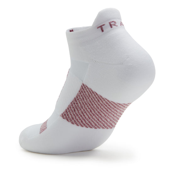 TRAQ Q-Flow arch compression socks built for performance and comfort. TRA-91701_S3