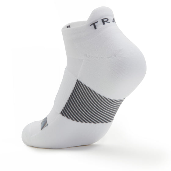TRAQ Q-Flow arch compression socks built for performance and comfort. TRA-91702_S3