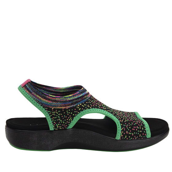 Qeen Funplex Lime slip on sandal with Q-Chip™ technology. QEE-5310_S2