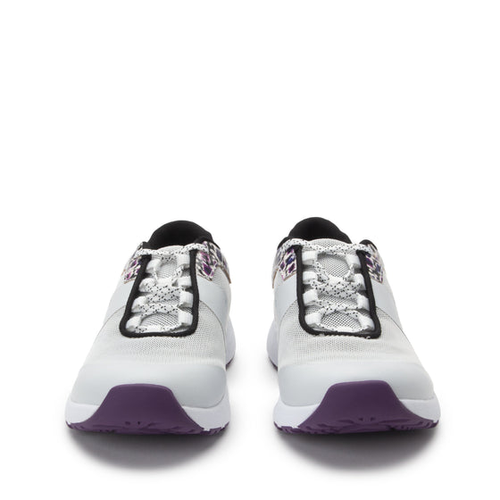 Intent White lace up smart shoes with Q-Chip™ technology. INT-5104-S8