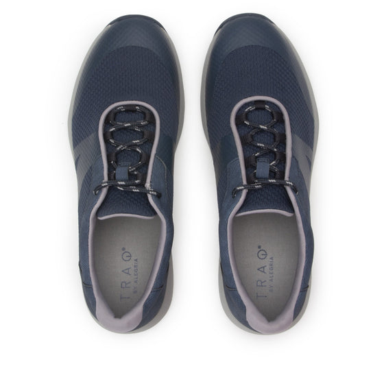 Intent mens smart shoes with Q-Chip™ technology on Q-Flow™ outsole. INT-M7410_S5