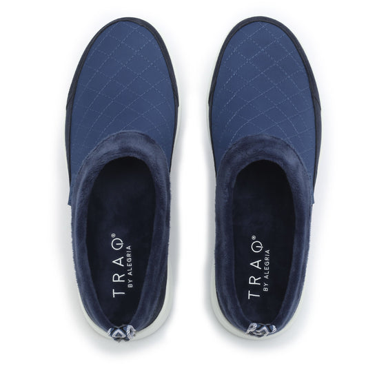 Kiq Navy slip-on clog smart shoes with soft warm lining and Q-Chip™ technology. KIQ-5401_S6