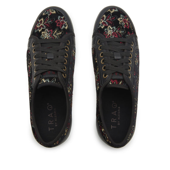 Lyriq Winters Tale Black lace-up smart shoes with Q-Chip™ technology. LYR-5009_S5