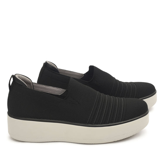 Mystiq Black slip on style smart shoes with Q-Chip™ technology. MYS-5001_S4