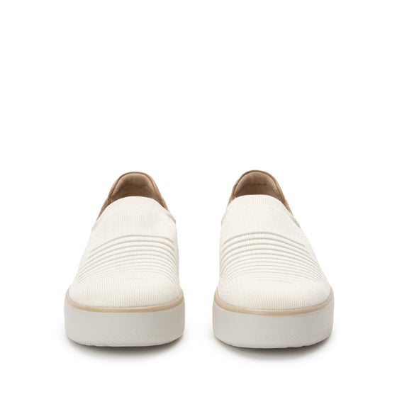 Mystiq Peeps Cream slip on style smart shoes with Q-Chip™ technology. MYS-5102_S7