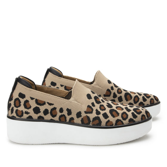 Mystiq Peeps Leopard slip on style smart shoes with Q-Chip™ technology. MYS-5211_S3