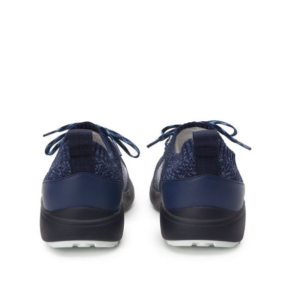 Peaq Navy laceup smart sneakers with Q-Chip™ technology on Q-sport walker 2 outsole. PEA-5411-S5