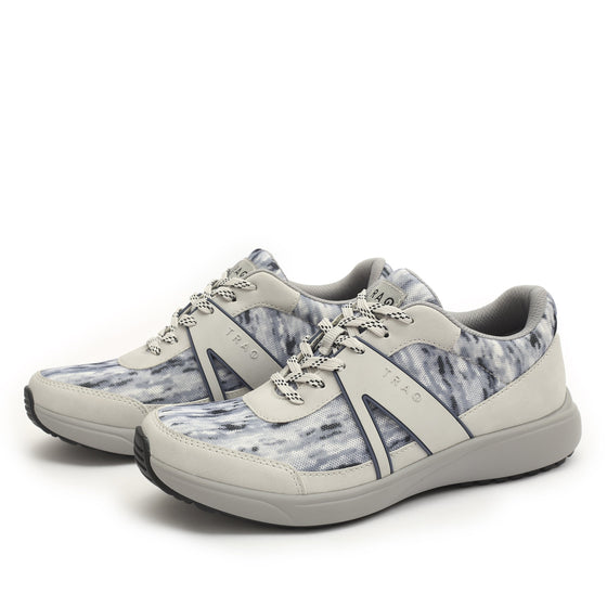 Qarma 2 Cloudy smart shoes with Q-Chip™ technology. QA2-5059-S3