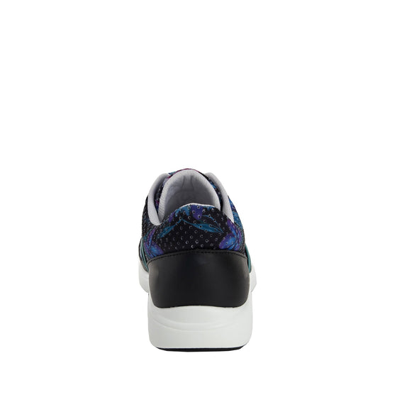 Qarma Daydream Believer smart shoes with Q-Chip™ technology. QAR-5436_S3