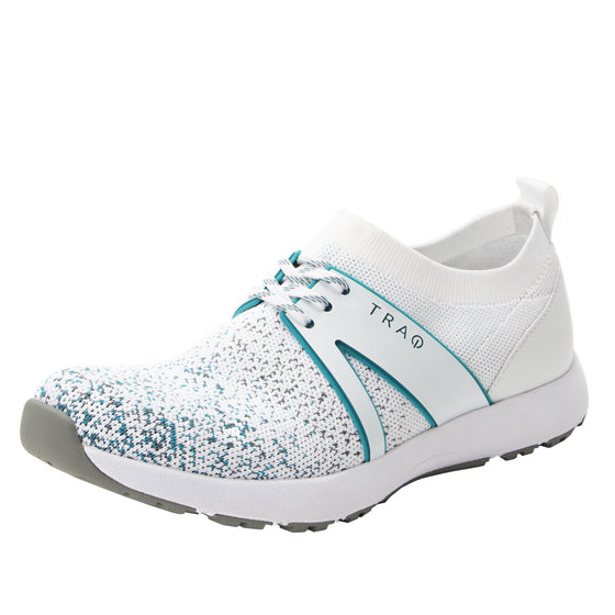 Qool White Multi smart shoes with Q-Chip™ technology. QOO-5110_S7