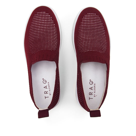 Qaravan slip on style smart shoes with Q-Chip™ technology. QRV-5601_S5