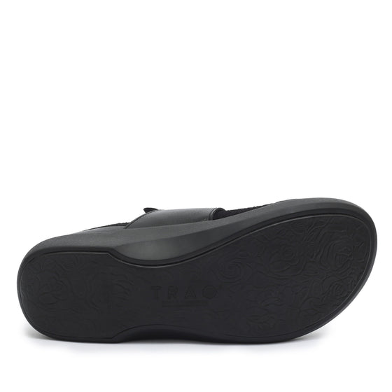 Qwik Cozy Black slip on smart shoes with Q-Chip™ technology. QWI-5006_S6