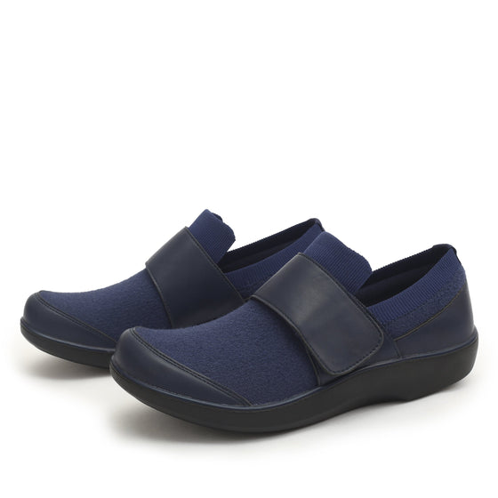 Qwik Cozy Navy slip on smart shoes with Q-Chip™ technology. QWI-5496_S2