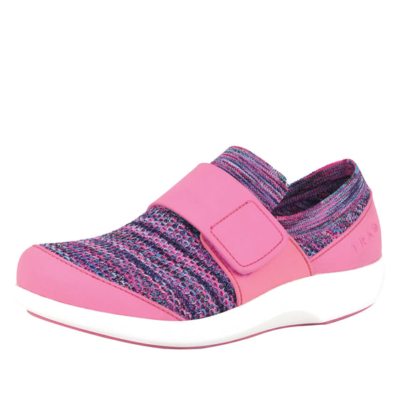 Qwik Pink smart shoes with Q-Chip™ technology. QWI-5696_S1