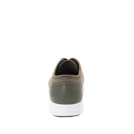 Sneaq comfort smart sneaker with Q-Chip™ technology. SNE-M7339_S3