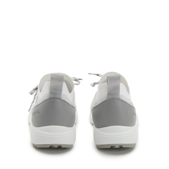Synq 2 Silver smart shoes with Q-Chip™ technology. SY2-5111_S4