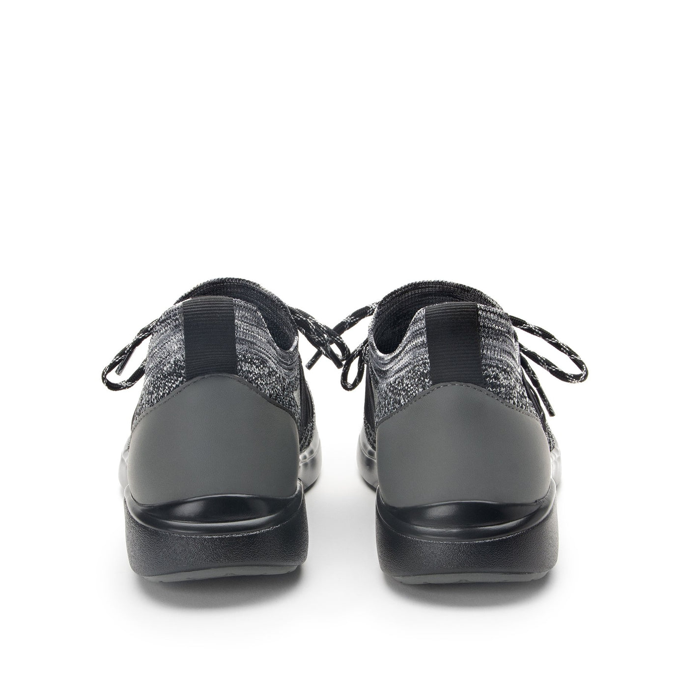 Synq Black Sneaker – TRAQ by Alegria