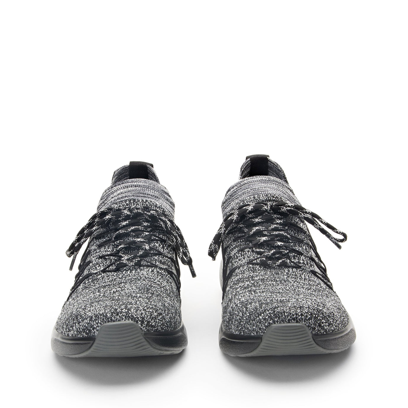 Synq Black Sneaker – TRAQ by Alegria