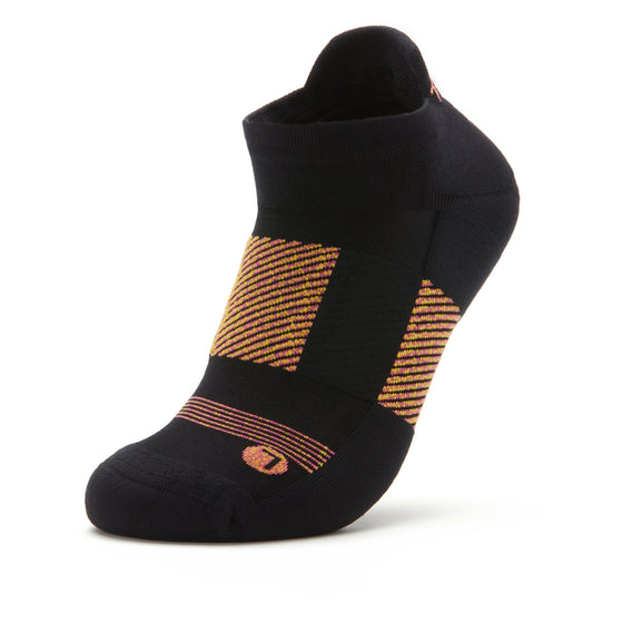 TRAQ Q-Flow arch compression socks built for performance and comfort. TRA-91707_S1