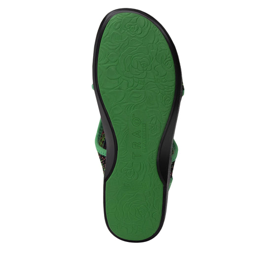 Qeen Funplex Lime slip on sandal with Q-Chip™ technology. QEE-5310_S5